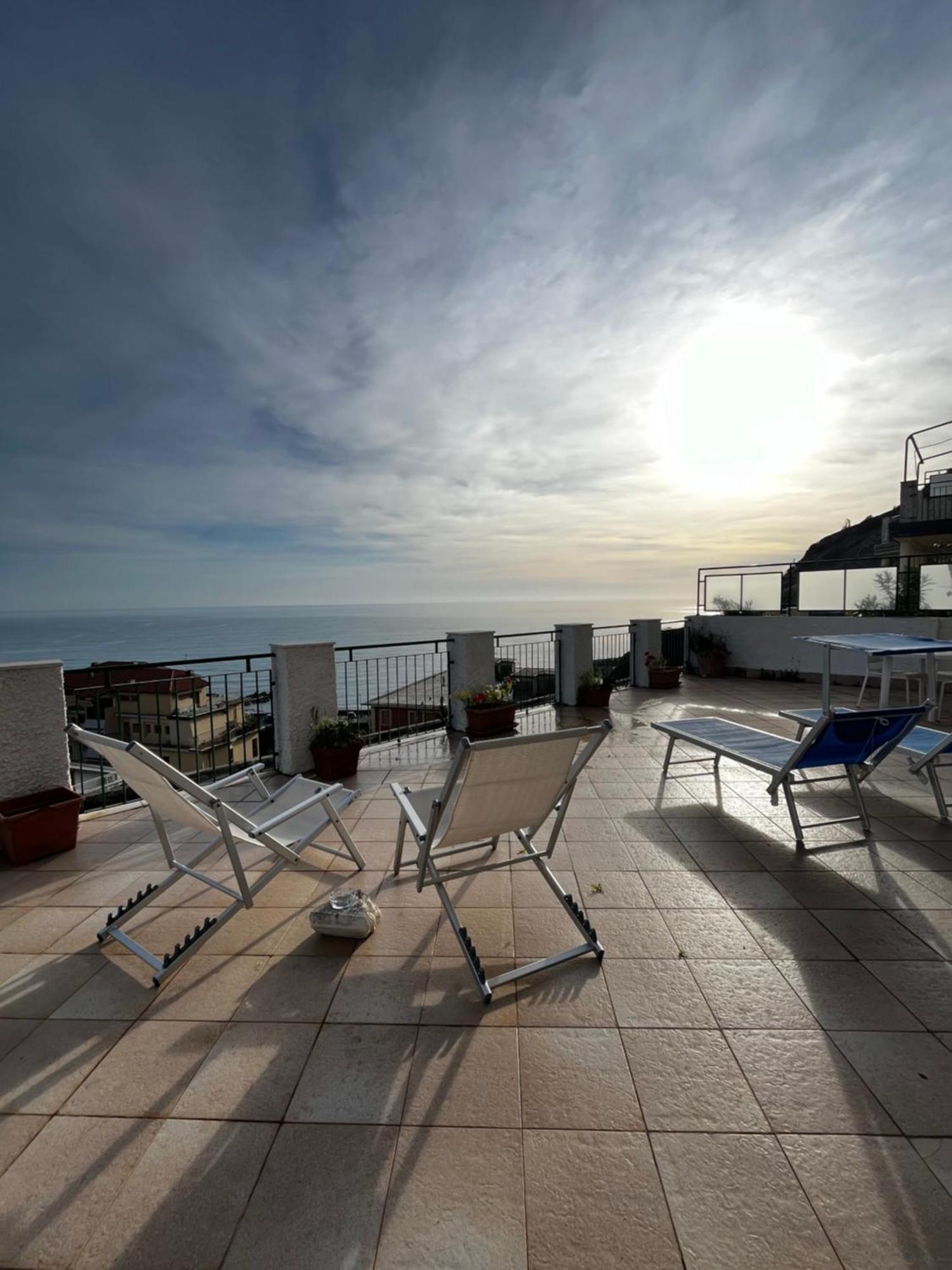 Sunflower Terrazza Panoramica Levanto Exterior photo